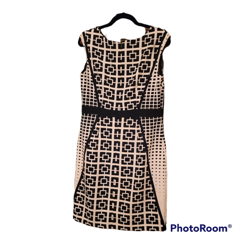 London Times black and tan geometric print shift dress. NWOT
